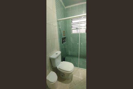 Banheiro  de casa à venda com 2 quartos, 129m² em Ferrazópolis, São Bernardo do Campo