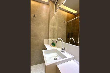 Apartamento para alugar com 84m², 2 quartos e 1 vaga