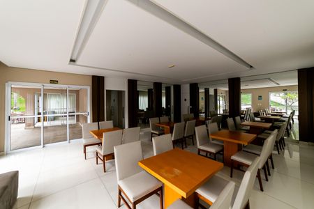 Apartamento para alugar com 60m², 1 quarto e 2 vagas Apartamento para alugar com 60m², 1 quarto e 2 vagasÁrea comum - Salão de festas