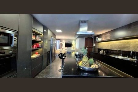 Casa à venda com 510m², 4 quartos e 4 vagas