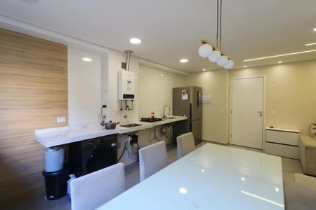 Apartamento para alugar com 45m², 2 quartos e 1 vaga Apartamento para alugar com 45m², 2 quartos e 1 vagaSala/Cozinha/Área de Serviço