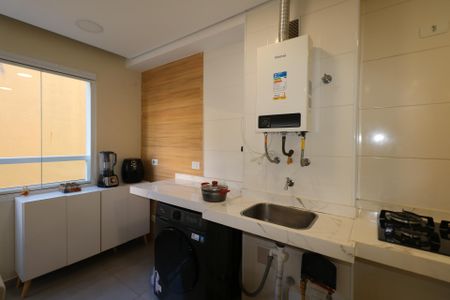Sala/Cozinha/Área de Serviço de apartamento para alugar com 2 quartos, 45m² em Centro, Diadema
