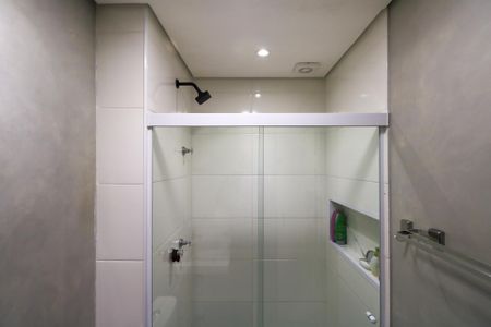 Apartamento para alugar com 45m², 2 quartos e 1 vaga Apartamento para alugar com 45m², 2 quartos e 1 vagaBanheiro