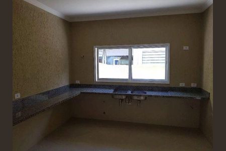 Casa à venda com 3 quartos, 275m² em Parque Sinai, Santana de Parnaíba