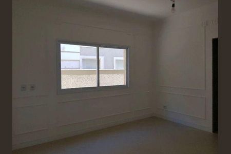Casa à venda com 275m², 3 quartos e 4 vagas