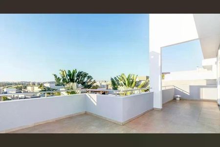 Casa de condomínio à venda com 284m², 3 quartos e 3 vagas
