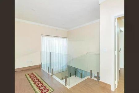 Casa de condomínio à venda com 284m², 3 quartos e 3 vagas