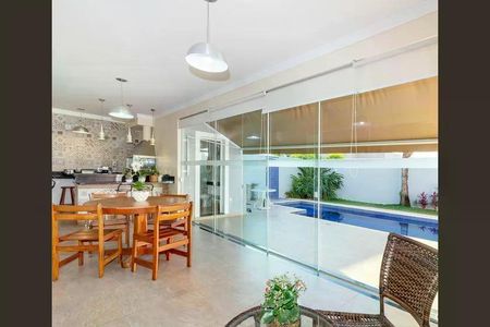 Casa de Condomínio à venda com 3 quartos, 284m² em Swiss Park, Campinas
