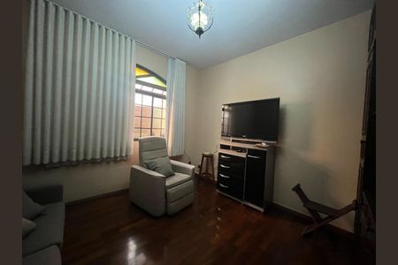 Casa à venda com 4 quartos, 350m² em Graça, Belo Horizonte