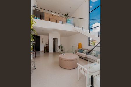 Casa à venda com 3 quartos, 300m² em Parque Sinai, Santana de Parnaíba