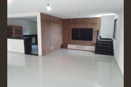Casa à venda com 4 quartos, 295m² em Jardim Guanabara, Rio de Janeiro