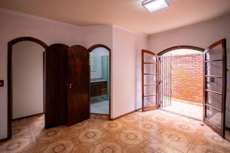 Casa à venda com 4 quartos, 293m² em Jardim Bonfiglioli, São Paulo