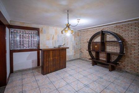 Casa à venda com 4 quartos, 293m² em Jardim Bonfiglioli, São Paulo