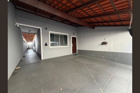 Casa à venda com 81m², 3 quartos e 2 vagas