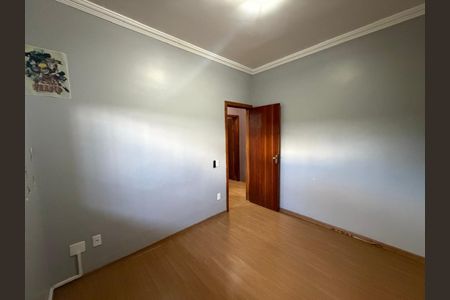 Casa à venda com 81m², 3 quartos e 2 vagas