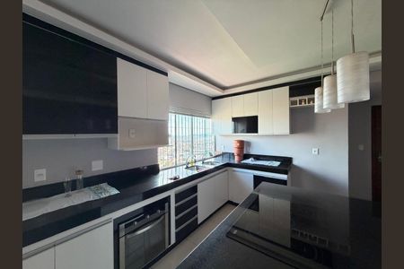 Casa à venda com 81m², 3 quartos e 2 vagas