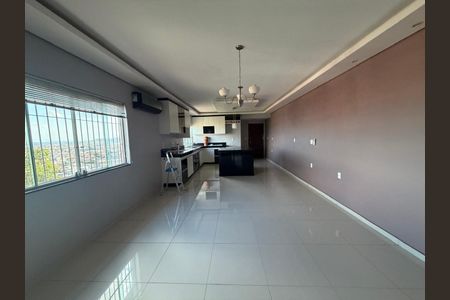 Casa à venda com 81m², 3 quartos e 2 vagas