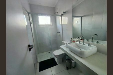 Casa à venda com 146m², 3 quartos e 2 vagas
