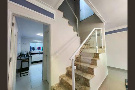 Casa à venda com 146m², 3 quartos e 2 vagas
