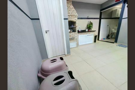 Casa à venda com 146m², 3 quartos e 2 vagas
