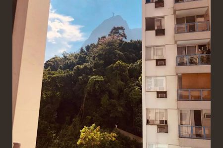 Apartamento à venda com 49m², 1 quarto e 1 vaga