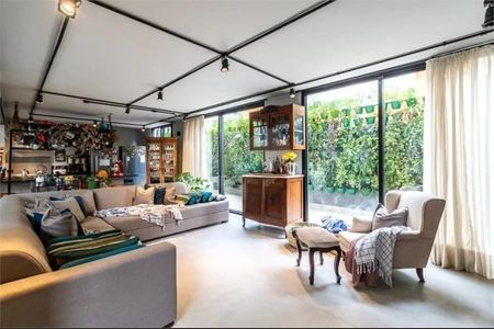 Casa de Condomínio à venda com 4 quartos, 390m² em Jardim Morumbi, São Paulo