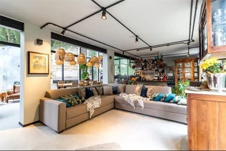 Casa de Condomínio à venda com 4 quartos, 390m² em Jardim Morumbi, São Paulo