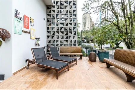 Casa de condomínio à venda com 390m², 4 quartos e 3 vagas