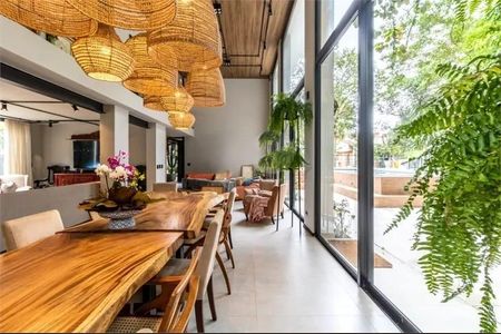 Casa de condomínio à venda com 390m², 4 quartos e 3 vagas