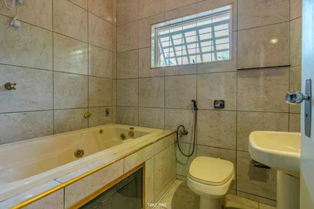 Casa de Condomínio à venda com 3 quartos, 347m² em Colinas do Ermitage (Sousas), Campinas