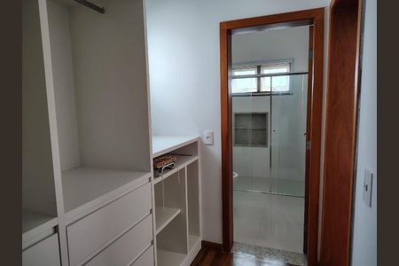 Casa para alugar com 415m², 3 quartos e 6 vagas