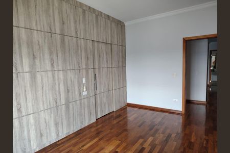 Casa para alugar com 415m², 3 quartos e 6 vagas