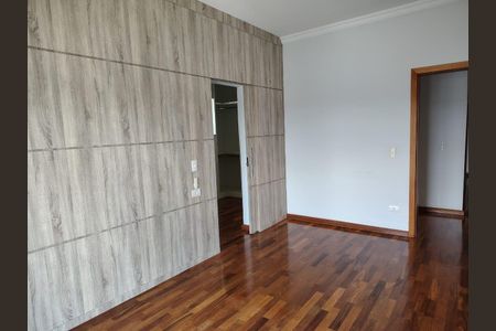Casa à venda com 3 quartos, 415m² em Parque Sinai, Santana de Parnaíba