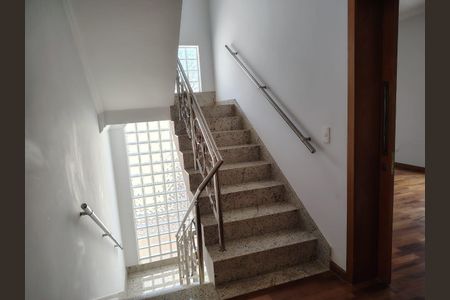Casa para alugar com 415m², 3 quartos e 6 vagas