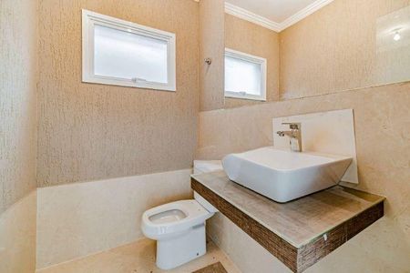 Casa à venda com 3 quartos, 303m² em Parque Sinai, Santana de Parnaíba