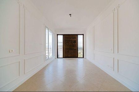 Casa à venda com 3 quartos, 303m² em Parque Sinai, Santana de Parnaíba