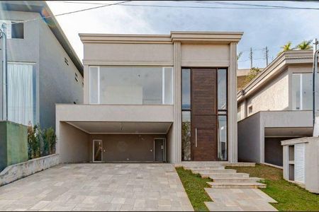 Casa à venda com 303m², 3 quartos e 2 vagas