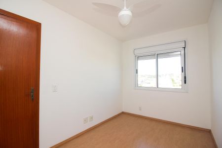 Quarto 1 de apartamento para alugar com 2 quartos, 75m² em Azenha, Porto Alegre
