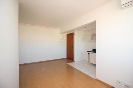 Sala de apartamento para alugar com 2 quartos, 75m² em Azenha, Porto Alegre