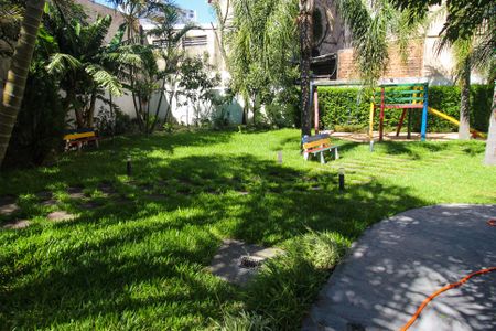 Apartamento para alugar com 75m², 2 quartos e 1 vaga Apartamento para alugar com 75m², 2 quartos e 1 vagaÁrea comum - Playground