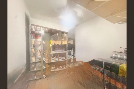 Casa à venda com 136m², 5 quartos e 1 vaga