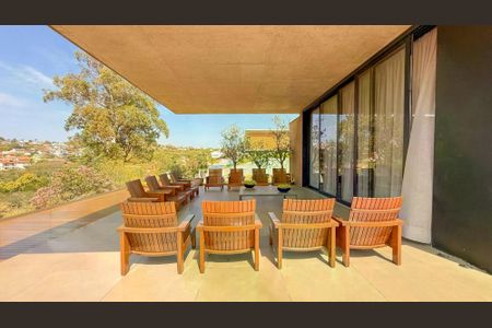Casa de condomínio à venda com 450m², 4 quartos e 6 vagas