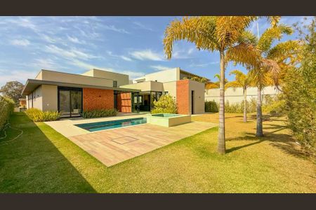 Casa de condomínio à venda com 450m², 4 quartos e 6 vagas