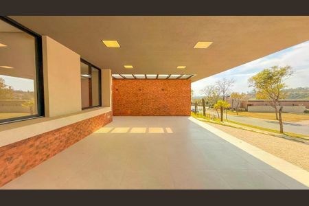 Casa de condomínio à venda com 450m², 4 quartos e 6 vagas