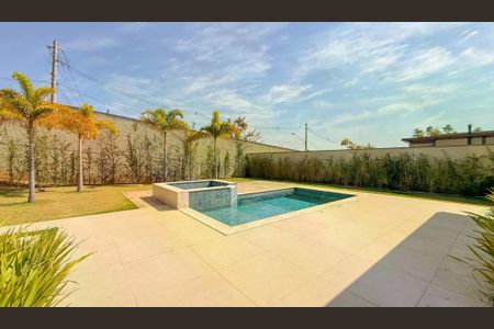 Casa de condomínio à venda com 450m², 4 quartos e 6 vagas