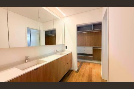Casa de condomínio à venda com 665m², 5 quartos e 4 vagas