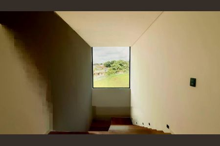 Casa de condomínio à venda com 665m², 5 quartos e 4 vagas