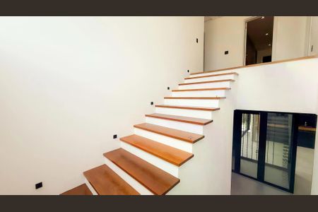 Casa de condomínio à venda com 665m², 5 quartos e 4 vagas