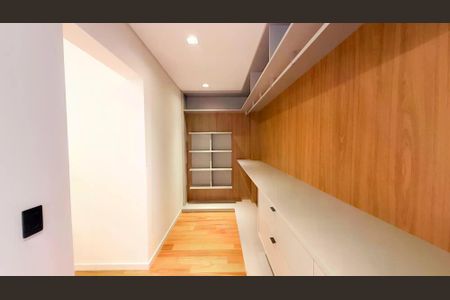 Casa de condomínio à venda com 665m², 5 quartos e 4 vagas