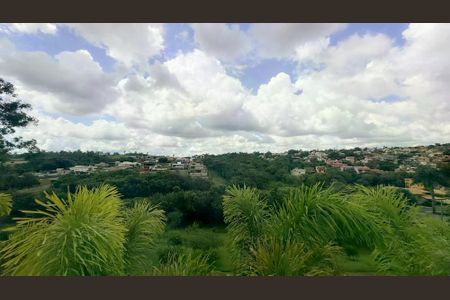 Casa de condomínio à venda com 665m², 5 quartos e 4 vagas